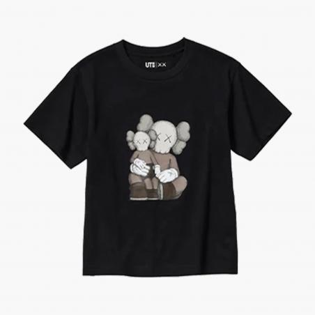 KAWS X UNIQLO T-SHIRT GRAPHIC BLACK